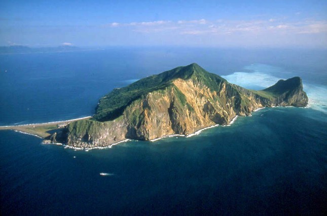 Động đất nhấn chìm một phần đảo du lịch nổi tiếng ở Đài Loan - Trung Quốc